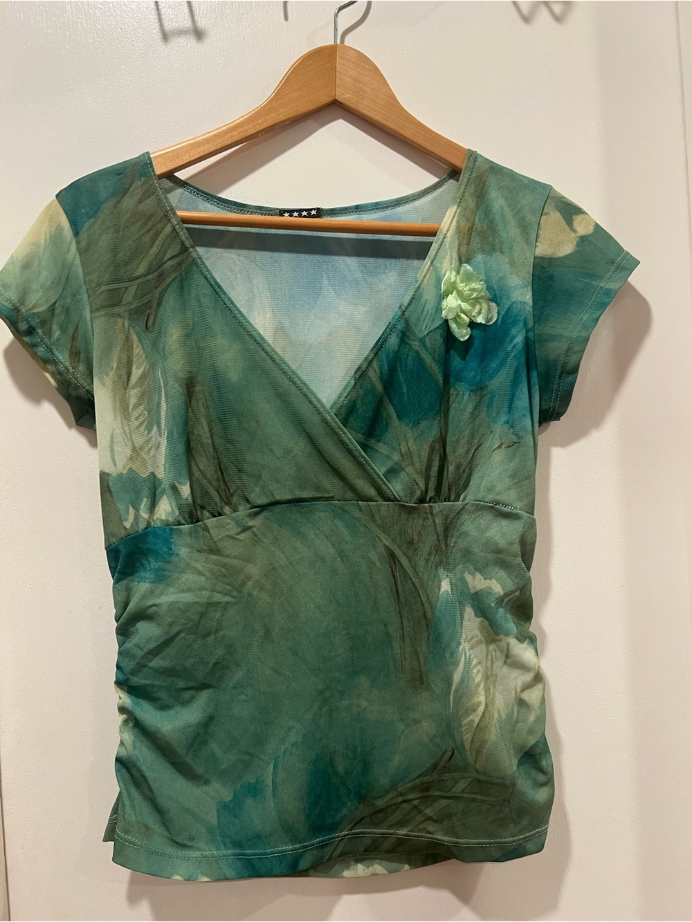 Green Floral Surplice Short Sleeve Top